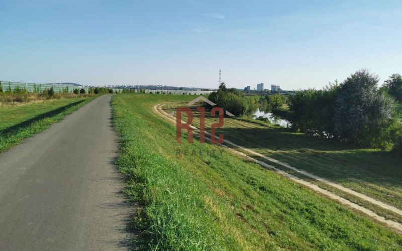 K NASŤAHOVANIU Predaj 5 izbový rodinný dom Nitra - Lužianky