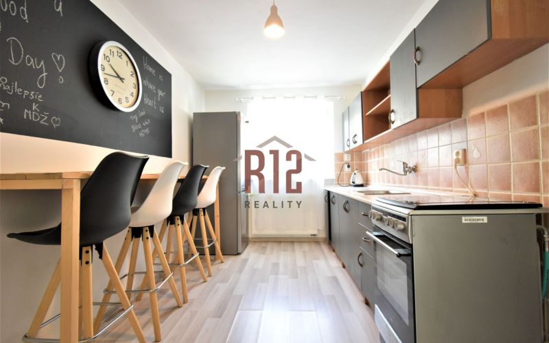 REZERVOVANÉ Predaj 3 izbový byt Nitra - Kalvária 74 m2