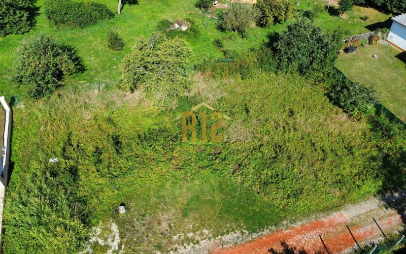 POZEMOK s IS - Predaj Nitra - Jelenec 725 m2