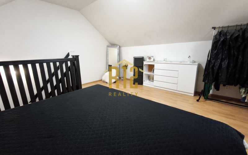 Predaj 2 izbový mezonetový byt Nitra, balkón 