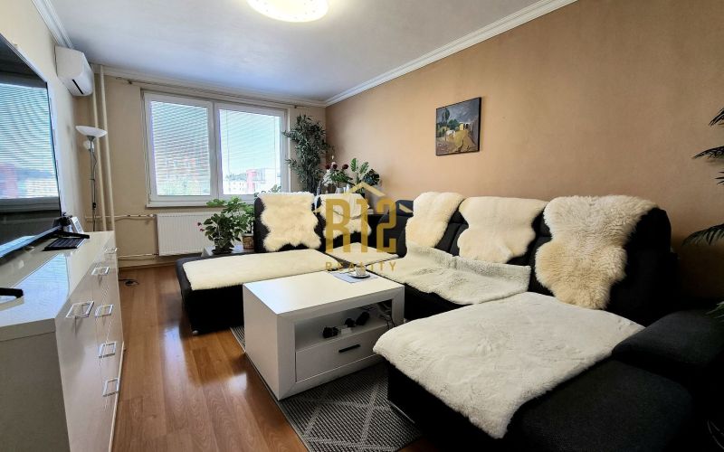 Predaj  dvojizbový byt 67 m2, Nitra - Čerm8ň