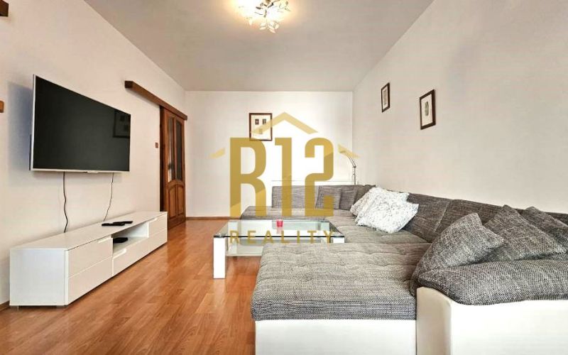 Predaj priestranného 3 izbového bytu, Nitra - Čermáň