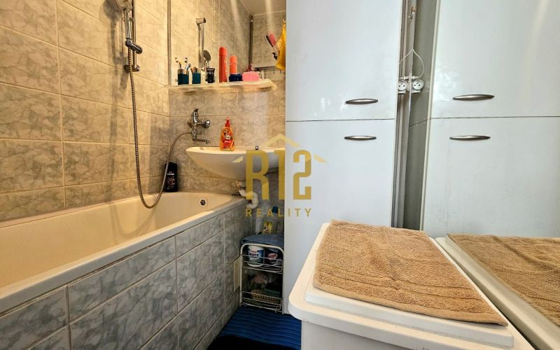Predaj priestranný 3 izbový  byt, Nitra - Chrenová