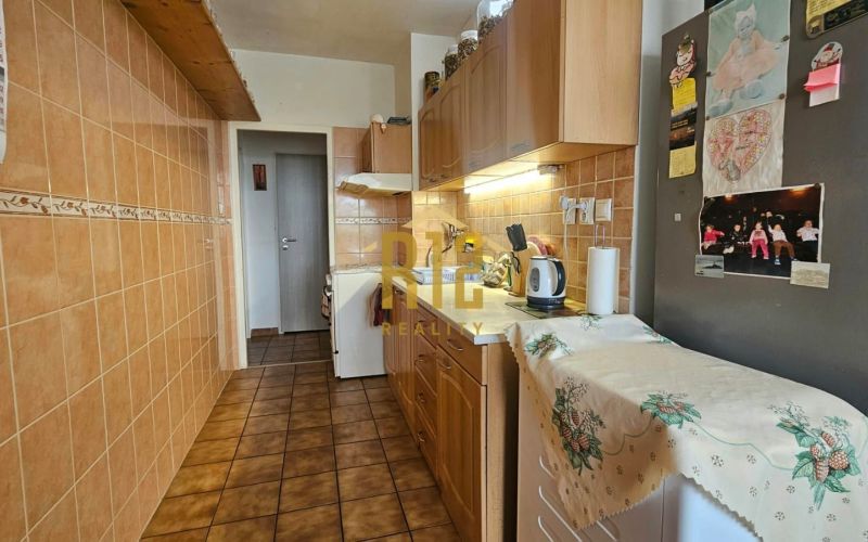 Predaj priestranný 3 izbový byt, Nitra - Chrenová