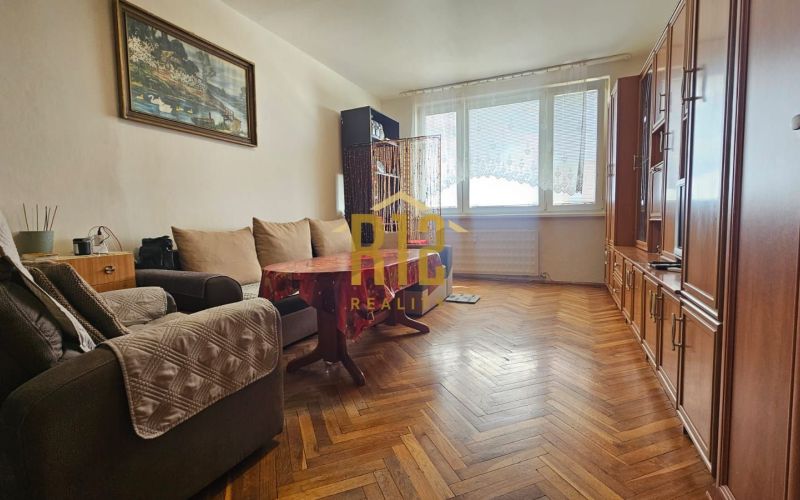 Predaj priestranný 3 izbový  byt, Nitra - Chrenová