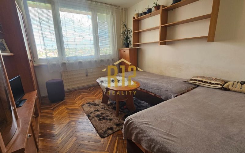 Predaj priestranný 3 izbový  byt, Nitra - Chrenová