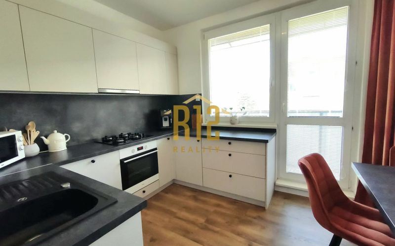 REZERVOVANÉ Predaj rekonštruovaný 2 izbový byt Nitra - Mikovíniho