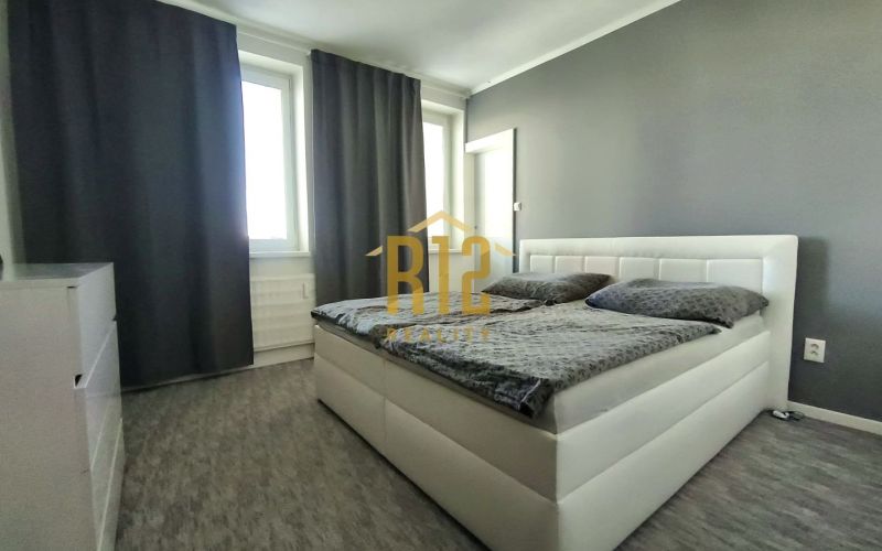 REZERVOVANÉ Predaj rekonštruovaný 2 izbový byt Nitra - Mikovíniho