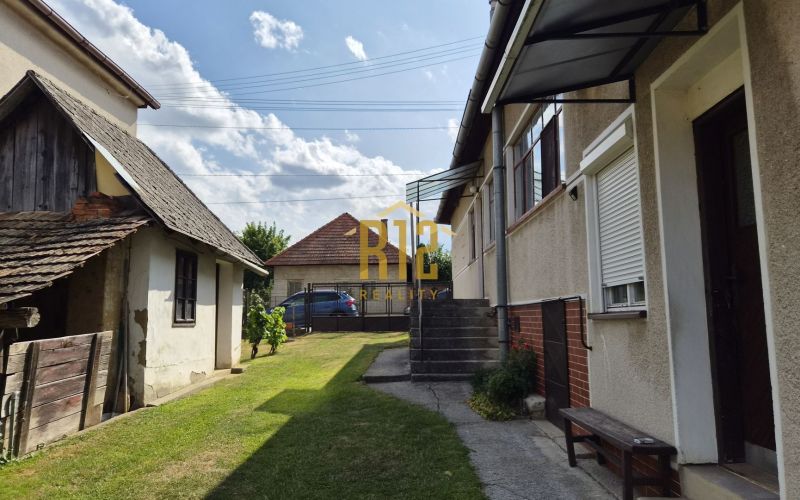 Predaj rodinný dom Nitra - Dolné Obdokovce, pozemok 1250 m2
