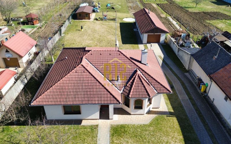 Predaj rodinný dom Nitra - Lehota, priestranný pozemok