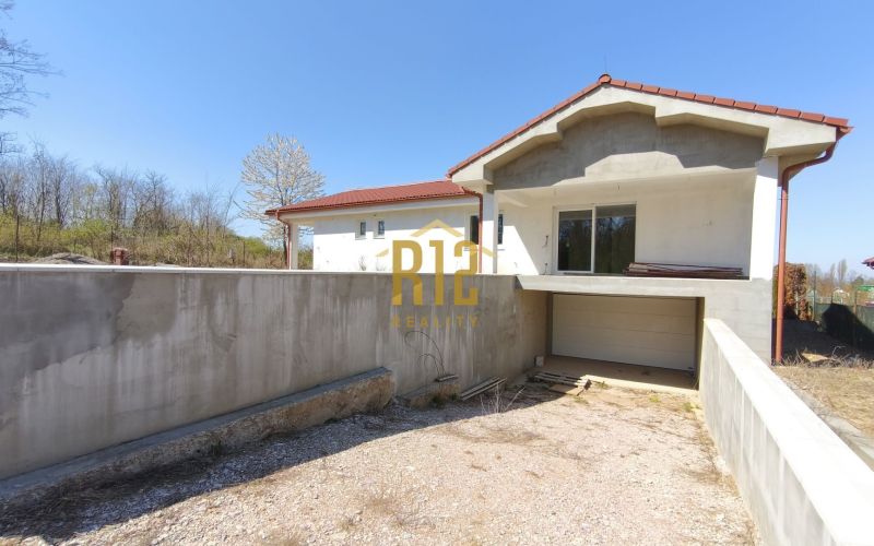 Predaj rodinný dom Nitra - Mlynárce