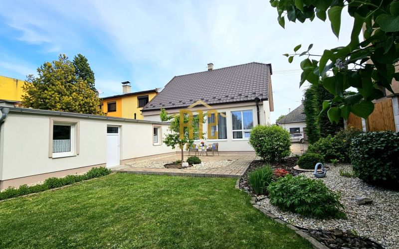 Predaj rodinný dom Nitra, pozemok 800 m2