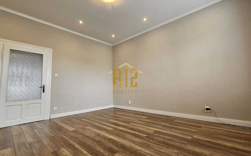 Predaj rodinný dom Nitra, pozemok 800 m2