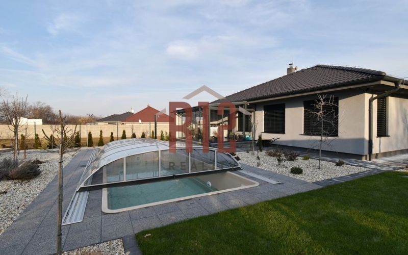 Predaj rodinný dom s bazénom, Nitra Riegler