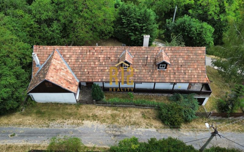 EXKLUZÍVNY Predaj tradičný banský rodiný dom - Uhliská