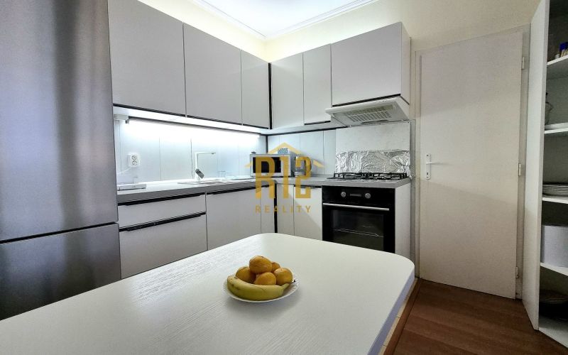 Predaj priestranný 2 izbový byt, Nitra - Čermáň