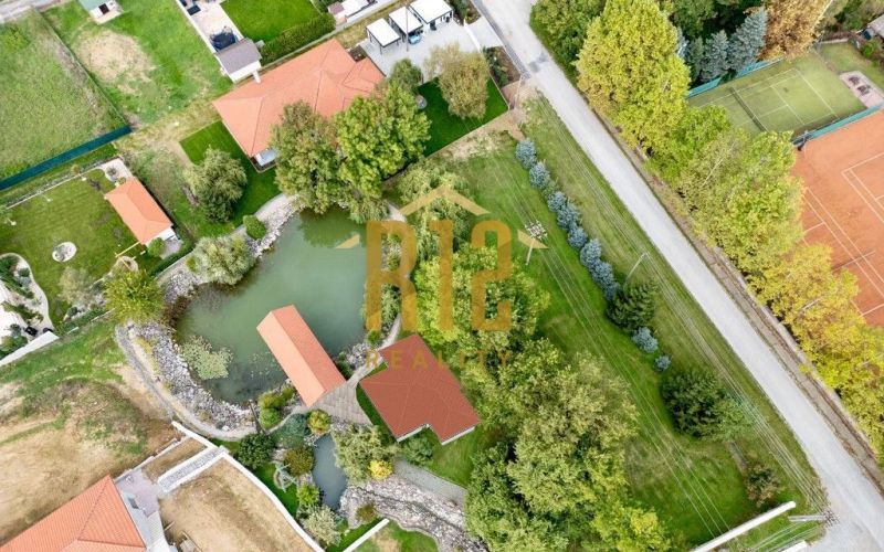 Predaj prémiový stavebný pozemok so súkromným jazerom v exkluzívnom rezorte – Beladice