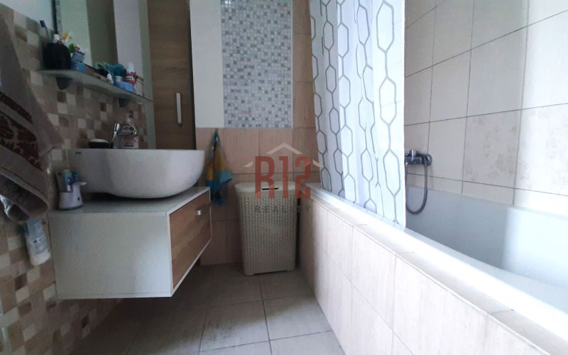 Prenájom 2 izbový byt Nitra - centrum