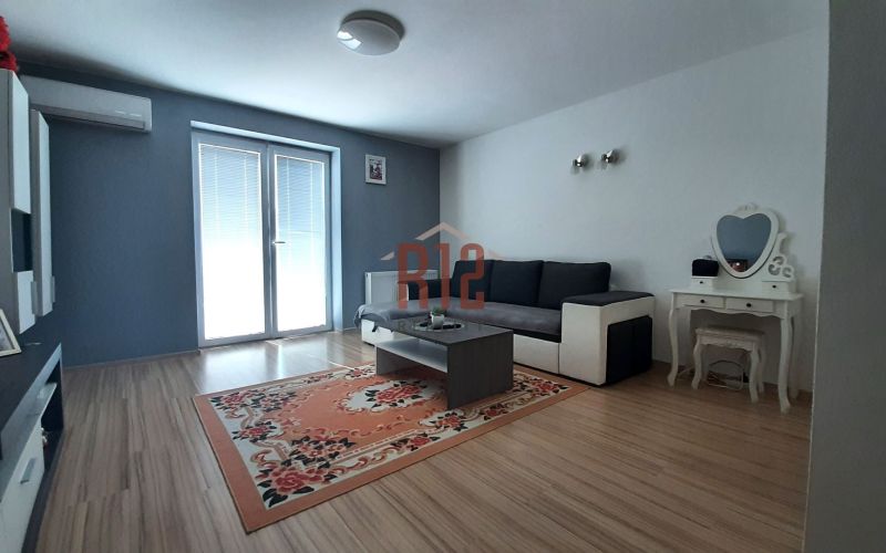Prenájom 2 izbový byt Nitra - centrum
