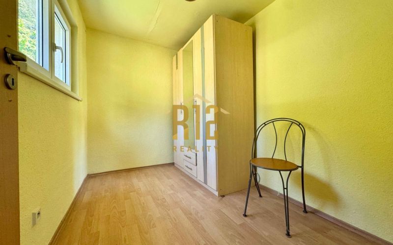 Na predaj: Rekreačná chata v lese. Bratislava - Dúbravka, Strmý bok