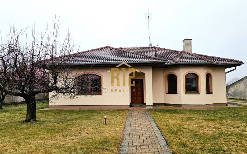 Predaj rodinný dom Nitra - Lehota, priestranný pozemok