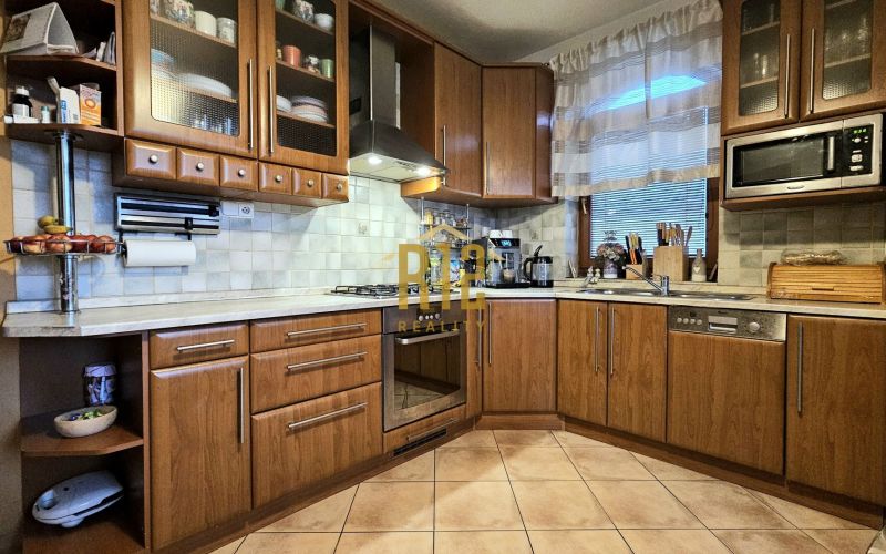 Predaj rodinný dom Nitra - Lehota, priestranný pozemok