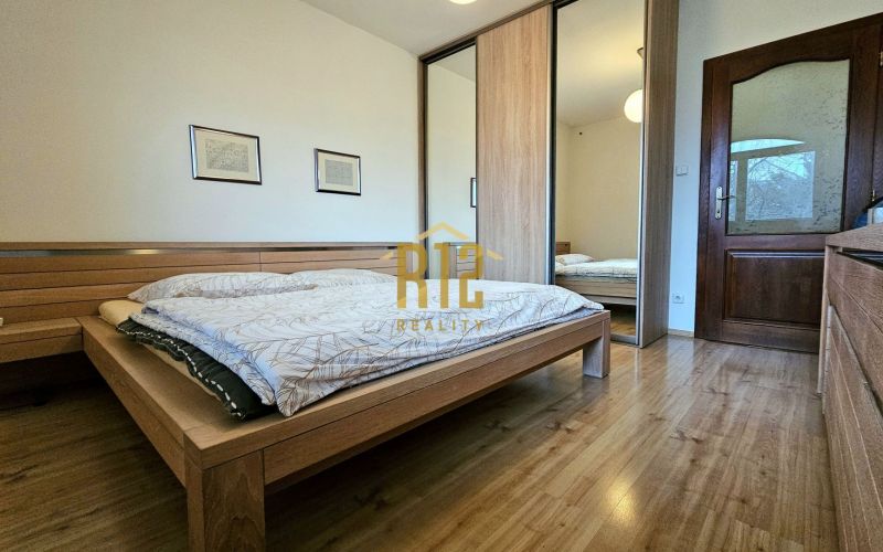 Predaj rodinný dom Nitra - Lehota, priestranný pozemok