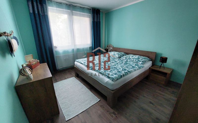 TICHÁ LOKALITA PLNÁ ZELENE  Predaj 3 a pol izbového bytu v Zlatých Moravciach 