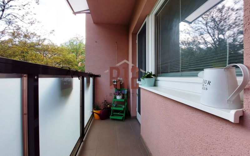 TICHÁ LOKALITA PLNÁ ZELENE  Predaj 3 a pol izbového bytu v Zlatých Moravciach 
